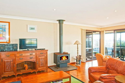 HAIS18G - Riverside Delight - Stayed 2