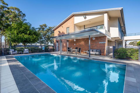 Hawkesbury Race Club Motel - Stays Accommodation 3