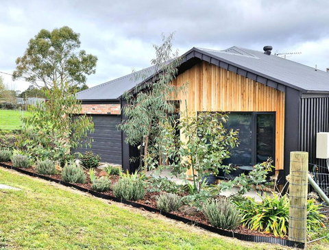 Hilltop Retreat Creswick - Stayed 2