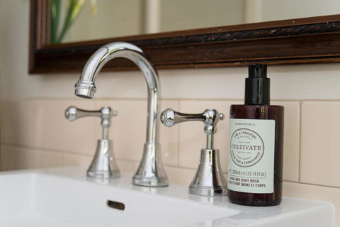 Hollyhock - Stayed 2