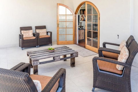 Inner City Pad Indooroopilly - Stayed 3