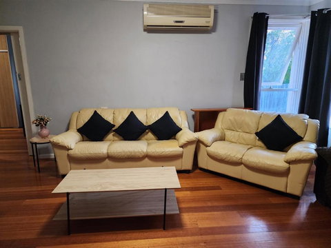 Homestay Near Dandenong Plaza - Stayed 2