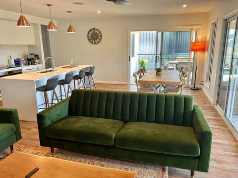 House On The Hill - Stayed 3