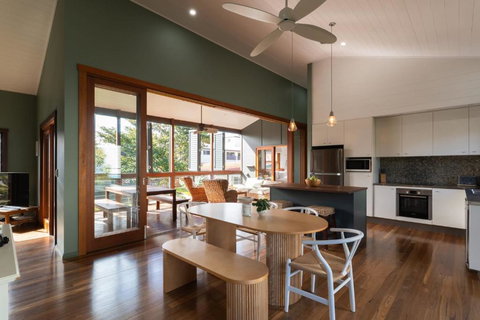 Iluna At Dicky Beach - Stayed 1