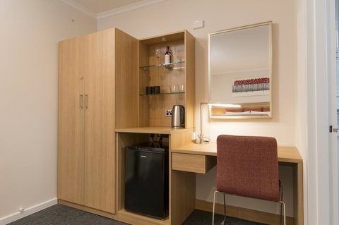 Adelaide Royal Coach - Stays Accommodation 3