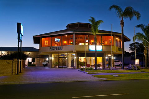 Admiral Motel Bunbury - Stays Accommodation 0