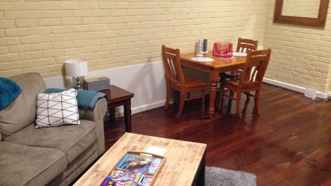 Affordable & Comfortable Apartment On Langley Park - Stayed 0
