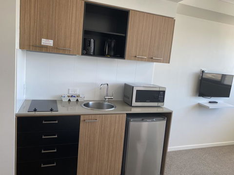 Airtrip Apartments On River Street, Mackay - Stays Accommodation 1