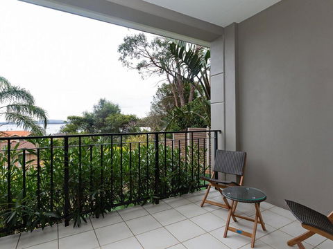 Aislinn' 3/273 Corrie Parade - Air Con, Water Views, BBQ - Stays Accommodation 2