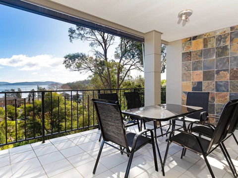 Aislinn' 3/273 Corrie Parade - Air Con, Water Views, BBQ - Stays Accommodation 1
