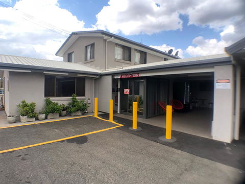 Allan Cunningham Motel - Stayed 0