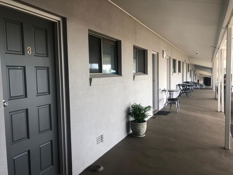 Allan Cunningham Motel - Stayed 3