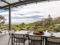 Aloha - direct beach access from property