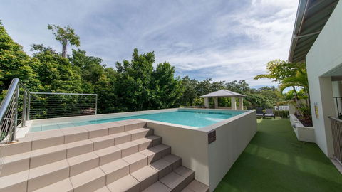 Alpha 8 On Waterson - Airlie Beach - Stayed 2