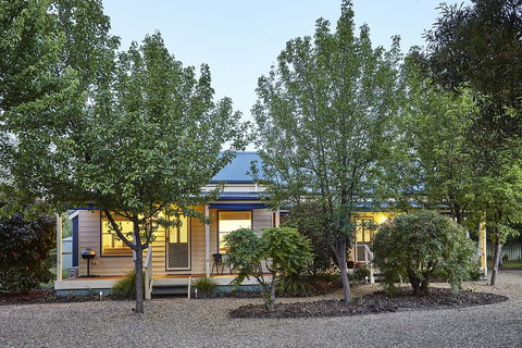 Alpine Valley Cottages - Stayed 2