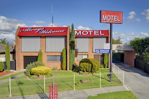 Always Welcome Motel - Stayed 1