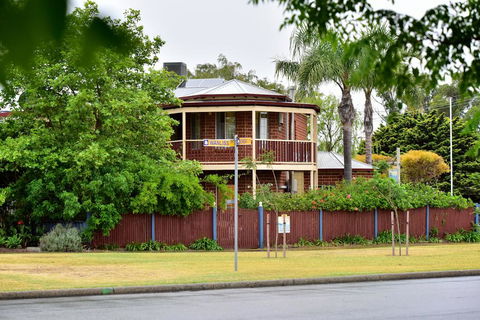 Anchorage Guest House And Self-contained Accommodation - Stayed 0