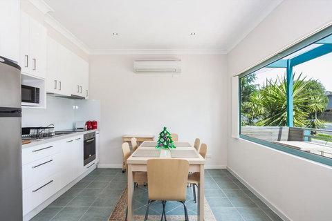 Anglesea River Apartments - 2 Bed Unit 2/4 - Stayed 3