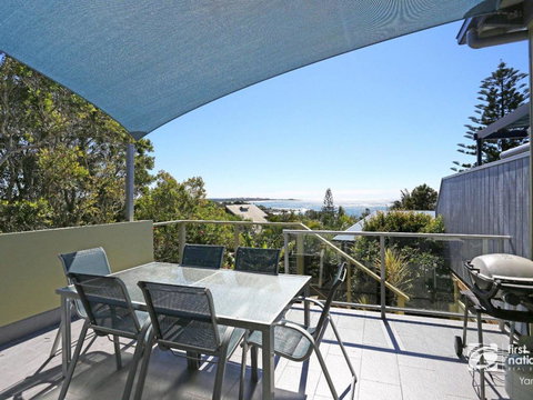 Angourie Blue 1 - Great Ocean Views - Surfing Beaches - Stayed 0
