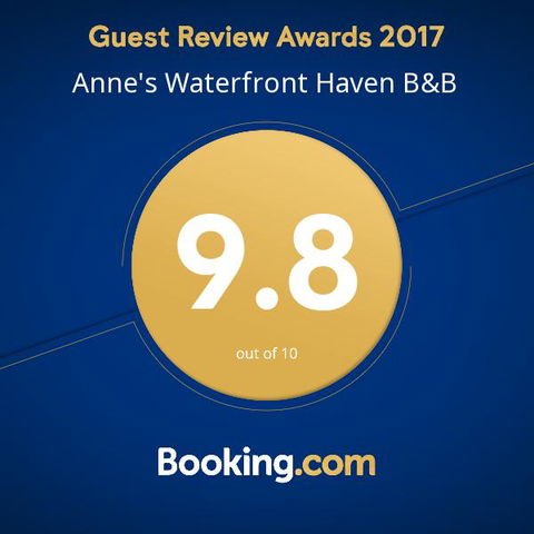 Anne's Waterfront Haven B&B - Stays Accommodation 3