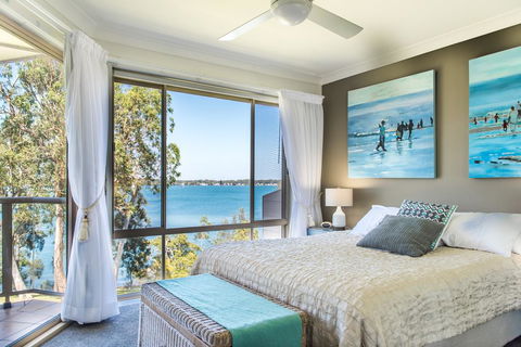 Anne's Waterfront Haven B&B - Stays Accommodation 0
