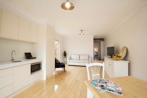Apartment 35 - Stayed 2