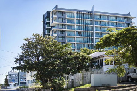 Apartments @ 79 Goondoon - Stayed 1
