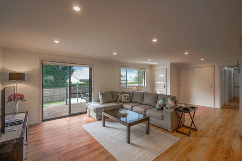 Apartments On Allingham - Stays Accommodation 3
