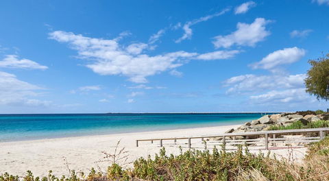 API Busselton Seaside Escape Apartments - Stays Accommodation 0