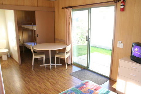 Apollo Bay Holiday Park - Stays Accommodation 1