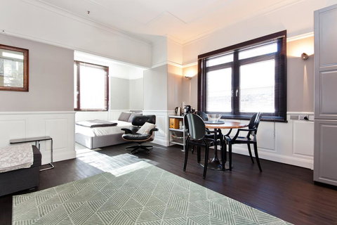 Apt - Art Deco Studio B - Stays Accommodation 0