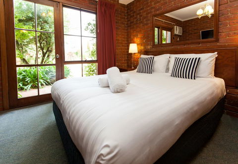 Armour Motor Inn - Stayed 1