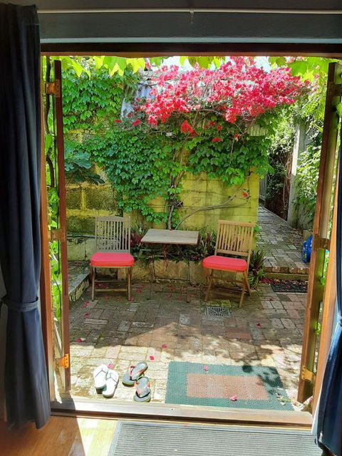 Art & Garden Retreat - Stays Accommodation 3
