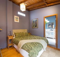 Art  Garden Retreat - Stays Accommodation