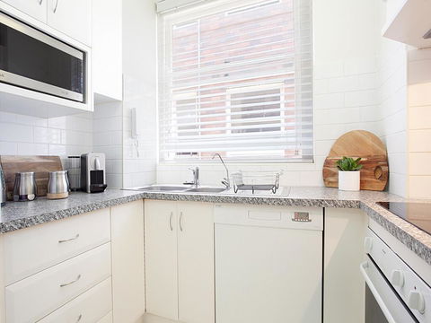 ART DECO DELIGHT-hosted By:L'Abode - Stayed 3