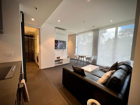 Luxury 2 Bedroom Suite Near Adelaide With A Car Park - Stayed 2
