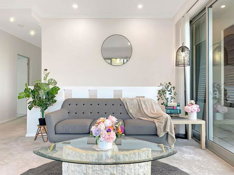 Luxury Retreat Sydney Airport Direct Train Line - Stays Accommodation 1