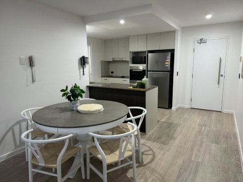 Luxury Spacious Apartment - Stays Accommodation 2