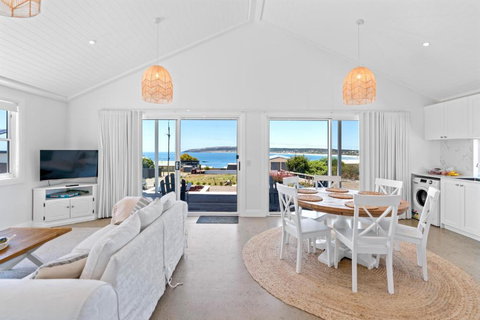 Magnolia - Stays Accommodation 0