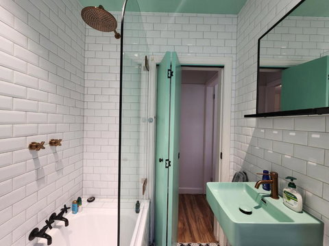 Manly Jungle Beach Oasis - Stays Accommodation 3