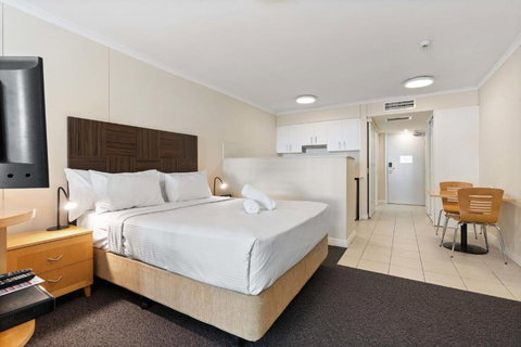 Manly Seabreeze - Stays Accommodation 2