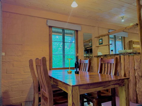 Maccys Cottages - Stayed 1