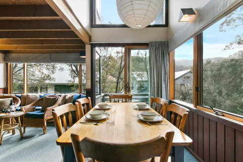 Magpies Nest - Stays Accommodation 2