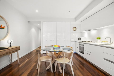 MILA Trendy Prahran 1-Bed Apartment With Balcony - Stayed 3
