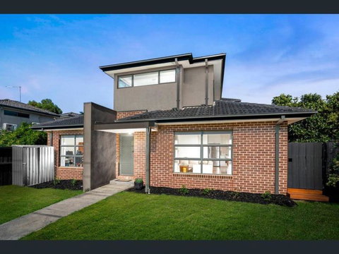 Melbourne Home Close To Airport & Train Station - Stays Accommodation 2