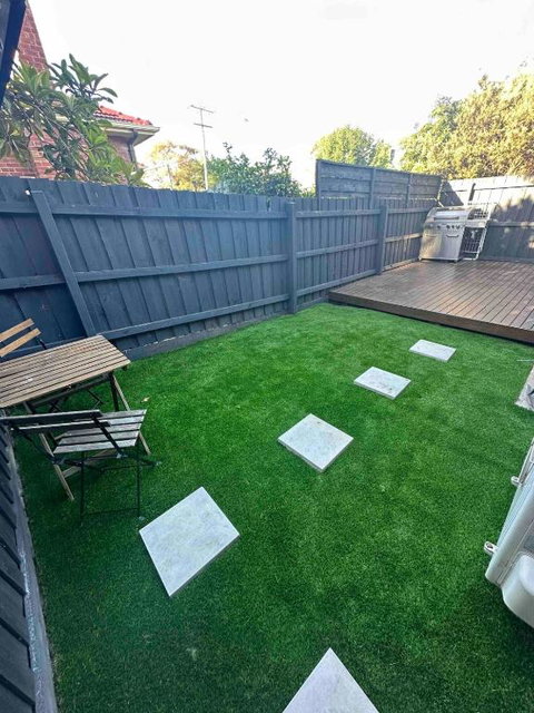Melbourne Home Close To Airport & Train Station - Stays Accommodation 3