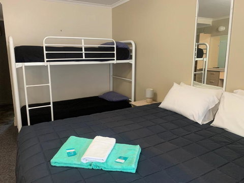 Mid Coast Motor Inn - Stayed 1