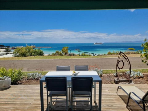 Mint - Stays Accommodation 0