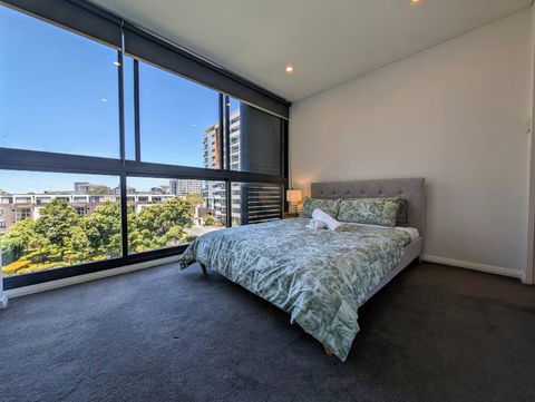 Modern 2 Bedroom Apartment Close To All Amenities! - Stays Accommodation 0