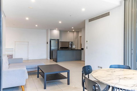 Modern 2B With Loft Bed Parking Central Mascot - Stays Accommodation 3